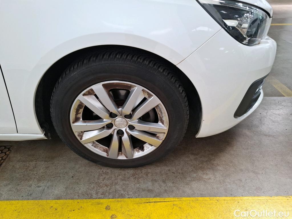  Peugeot  308  / 2017 / 5P / Berline BlueHDi 130 EAT6 S&S ACTIVE BUSINESS / TRANSFO VP/VF #73