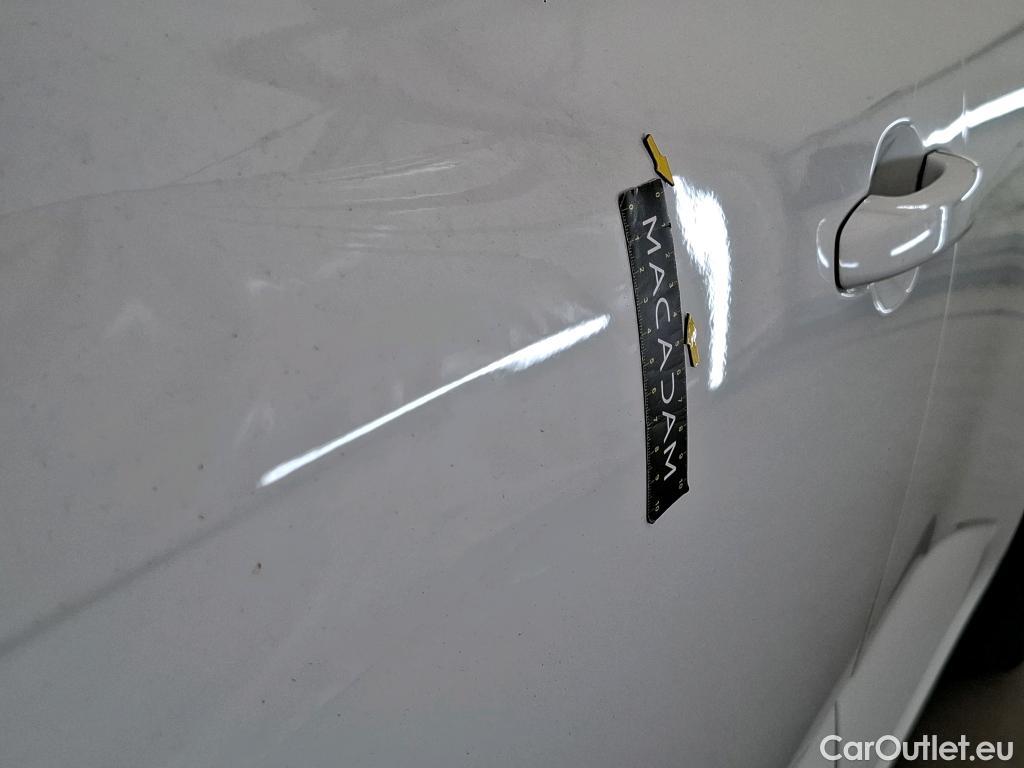  Renault  Megane  IV Berline 5pt. Société Air Nav 1.5 dCi 90CV BVM6 E6 #47