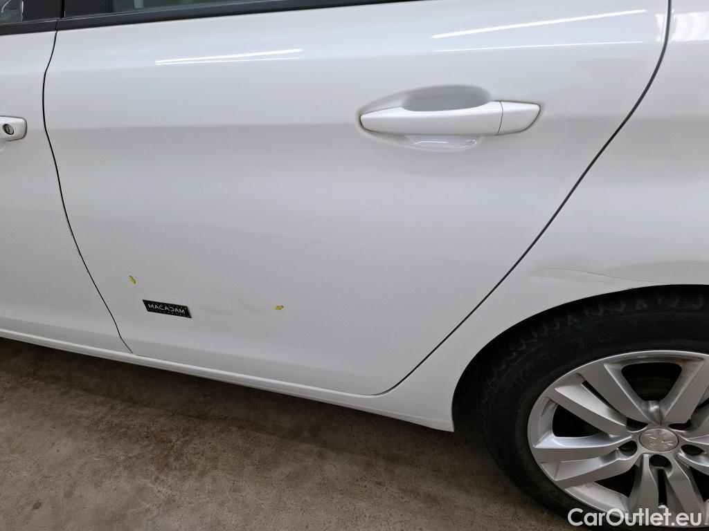  Peugeot  308  / 2017 / 5P / Berline BlueHDi 130 EAT6 S&S ACTIVE BUSINESS / TRANSFO VP/VF #100