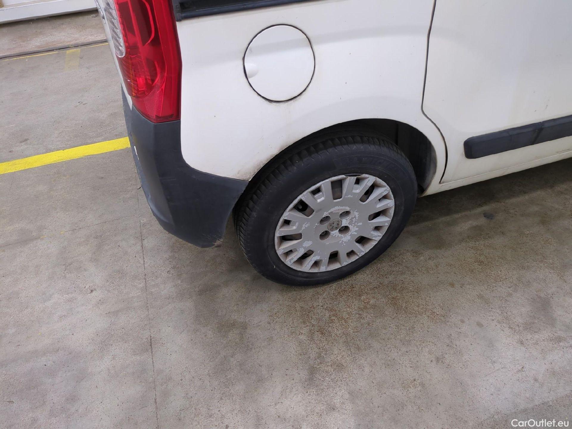  Peugeot  Bipper PEUGEOT  VU 4p Fourgonnette 1.3 HDI PACK CLIM PLUS 117 L1 #60