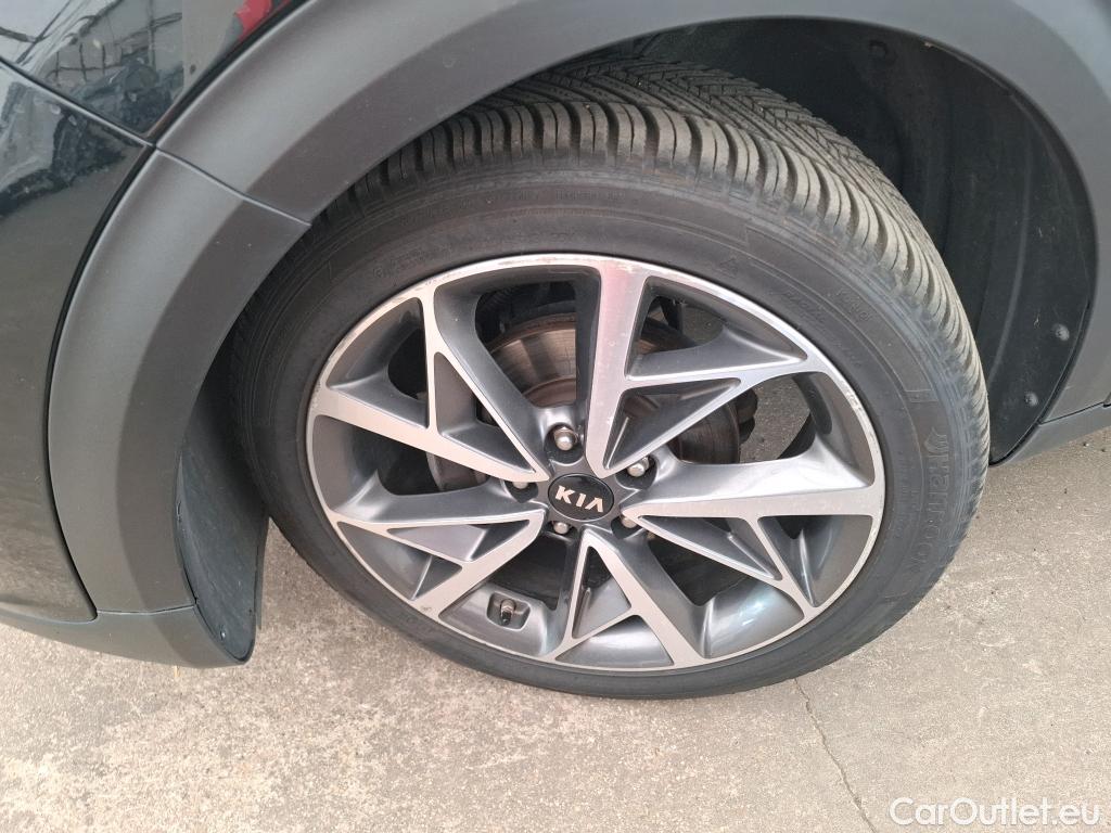  KIA  Niro  Premium 1.6 140CV BVA6 E6dT #14