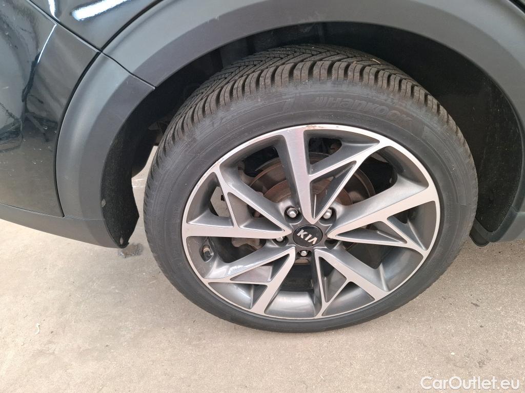  KIA  Niro  Premium 1.6 140CV BVA6 E6dT #24
