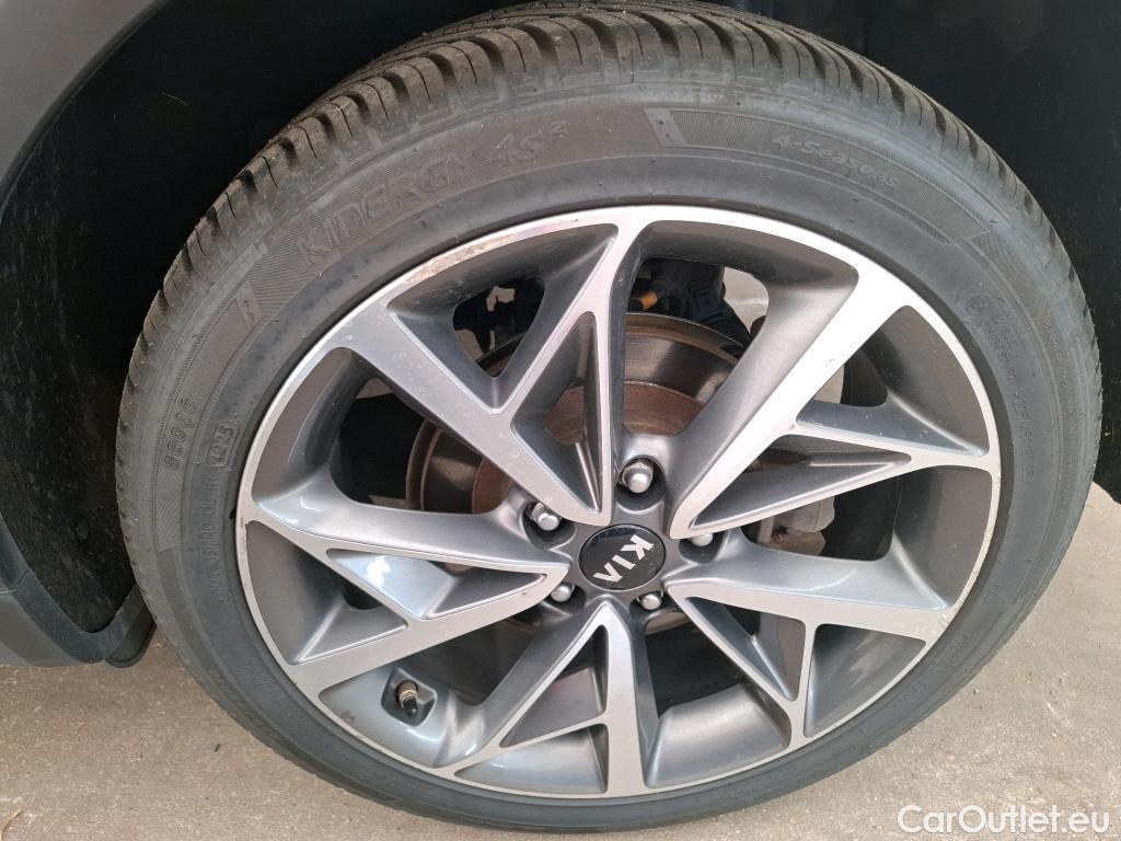  KIA  Niro  Premium 1.6 140CV BVA6 E6dT #21