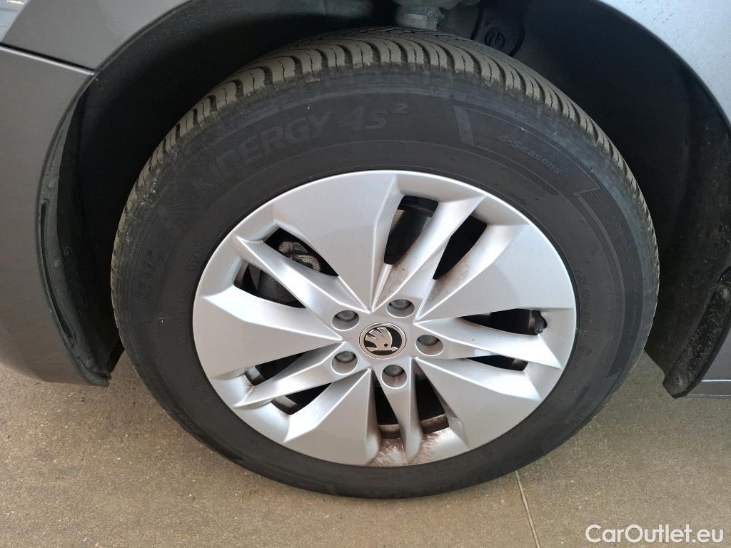  Skoda  Octavia  Berline Ambition 2.0 TDI 150CV BVA7 E6d #31