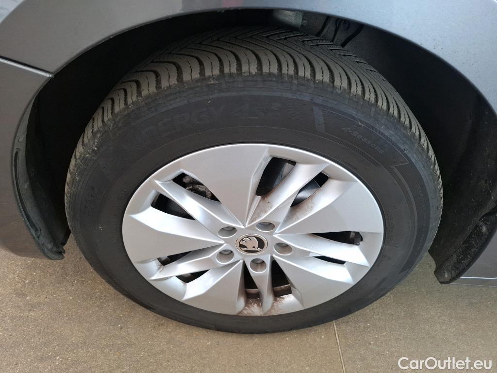  Skoda  Octavia  Berline Ambition 2.0 TDI 150CV BVA7 E6d #30