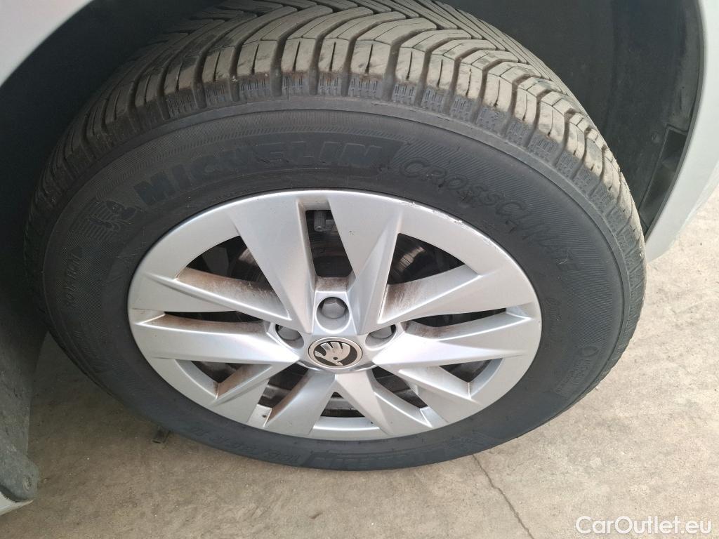  Skoda  Fabia  Ambition 1.0 TSI 95CV BVM5 E6d #46