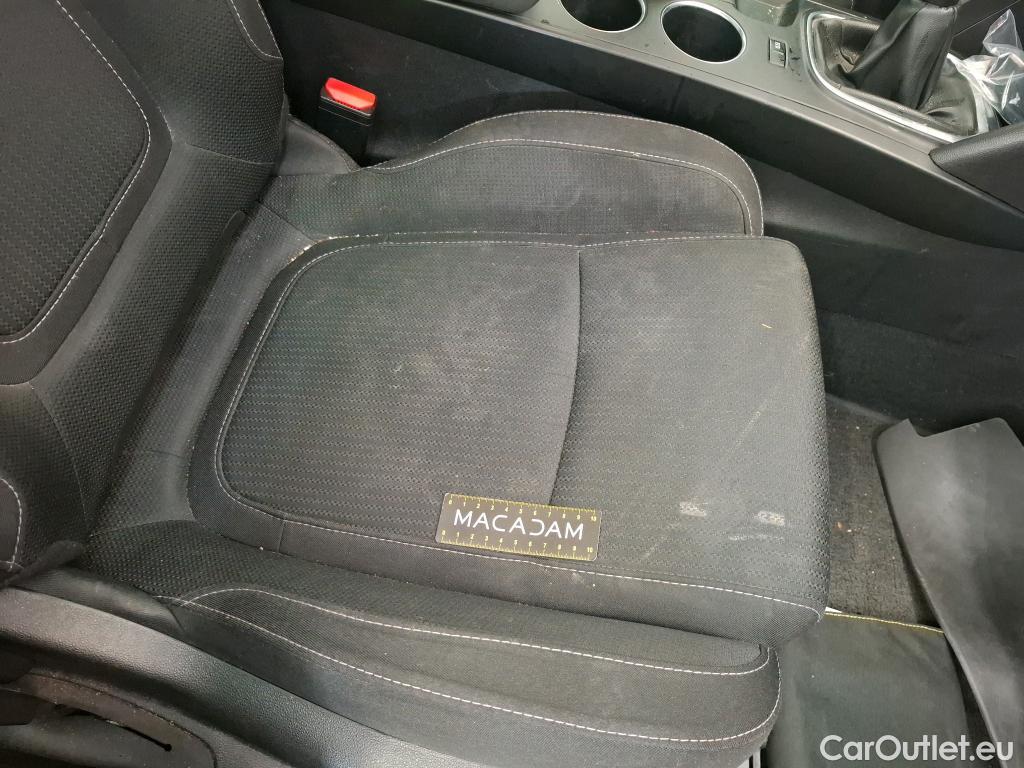  Renault  Megane  IV Berline 5pt. Business 1.5 dCi 115CV BVM6 E6d #61