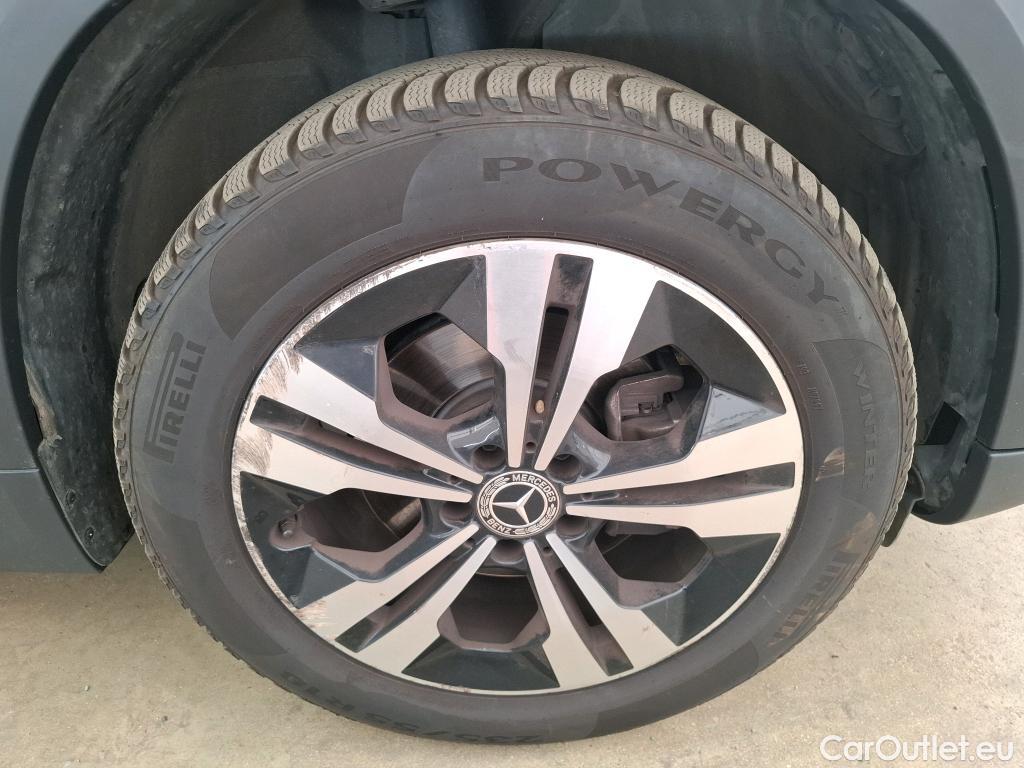  Mercedes  GLA MERCEDES-BENZ  / 2020 / 5P / SUV 2.0  200 D BUSINESS LINE DCT #15