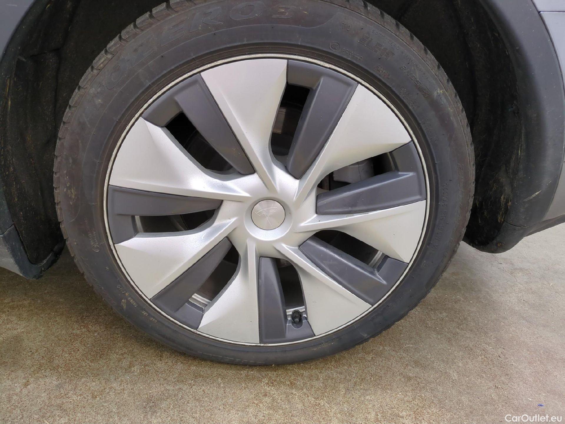  Tesla  Model Y TESLA  / 2020 / 5P / SUV Grande Autonomie Dual-Motor AWD #6