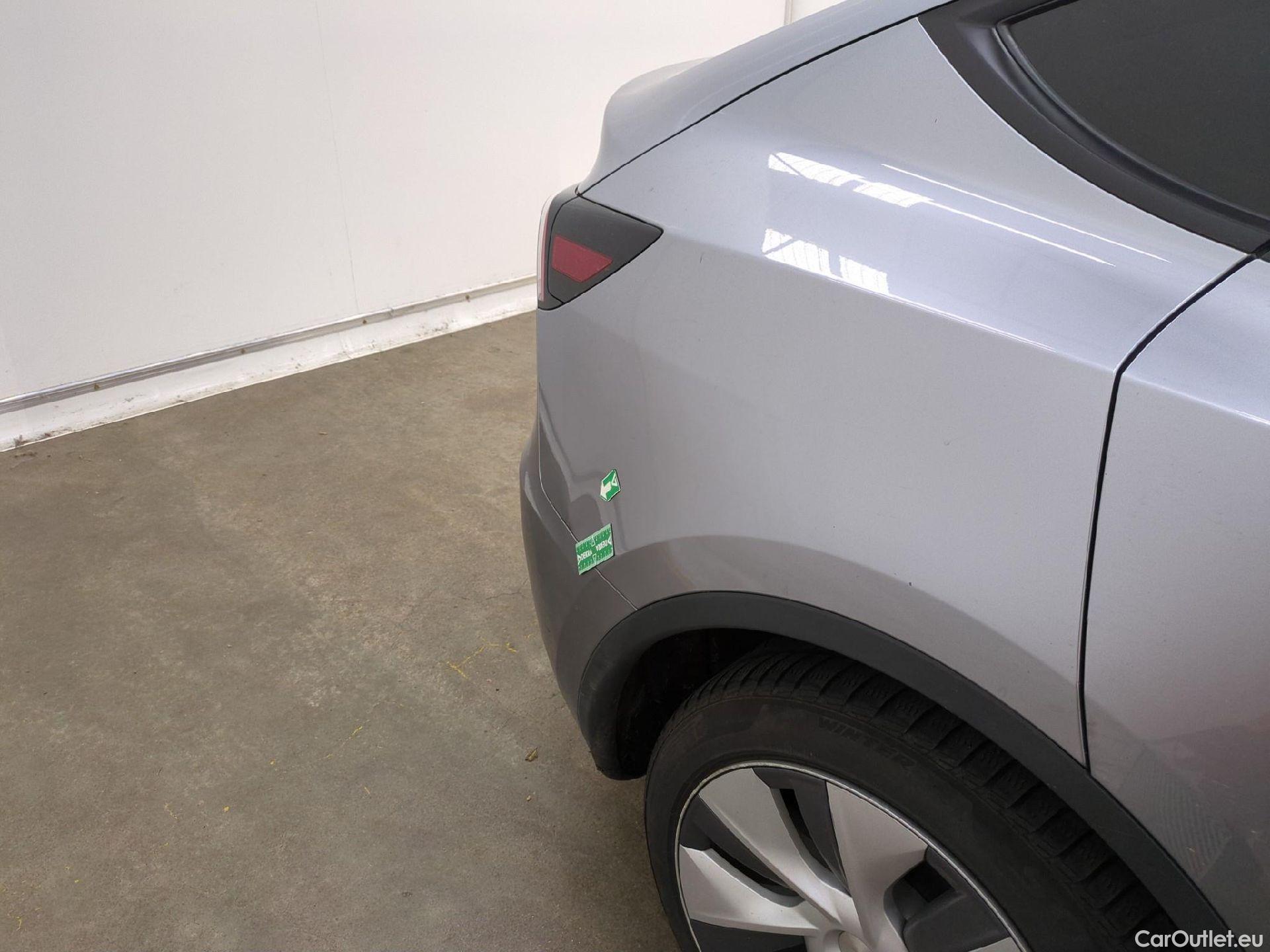 Tesla  Model Y TESLA  / 2020 / 5P / SUV Grande Autonomie Dual-Motor AWD #46