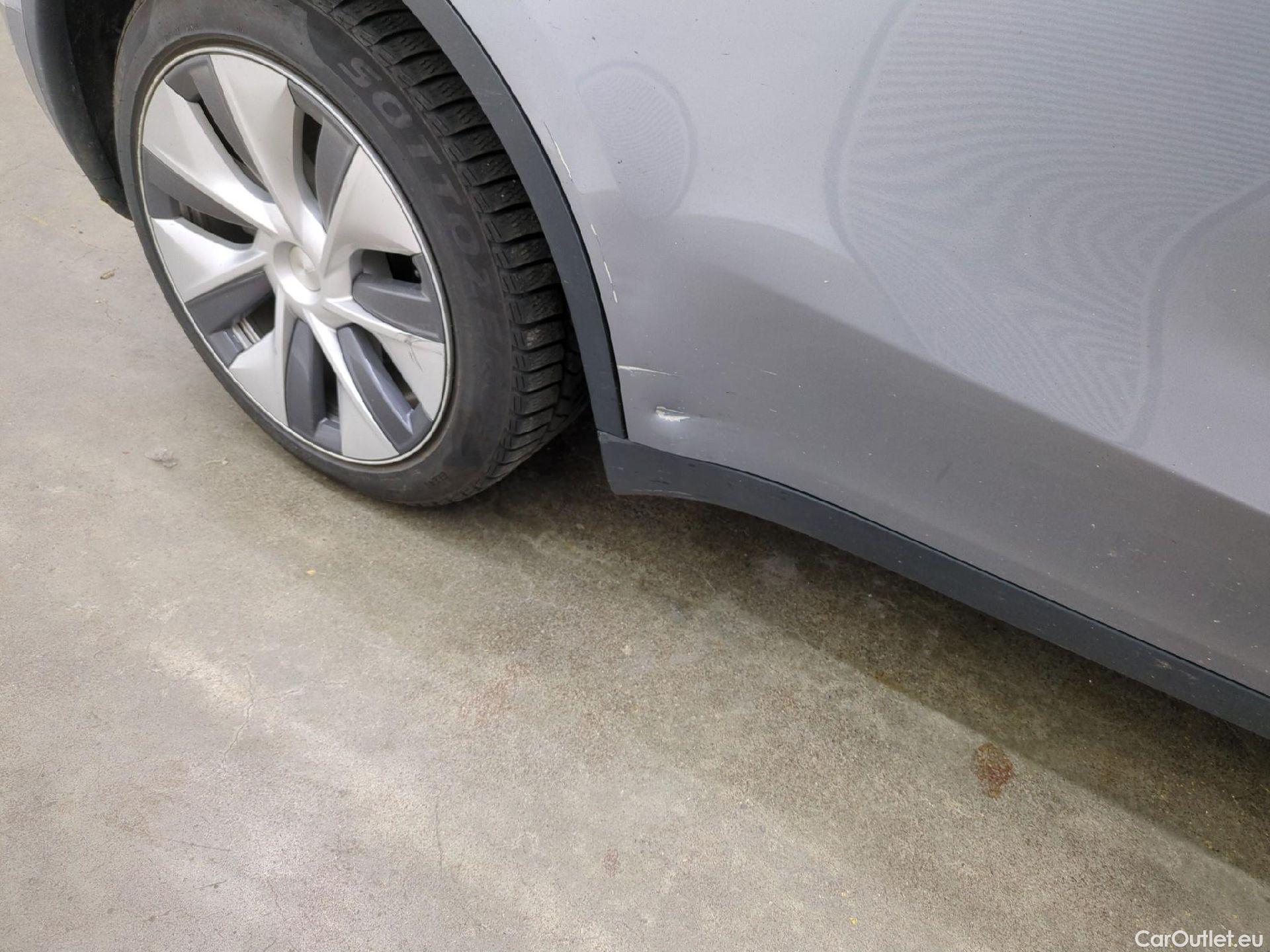  Tesla  Model Y TESLA  / 2020 / 5P / SUV Grande Autonomie Dual-Motor AWD #52