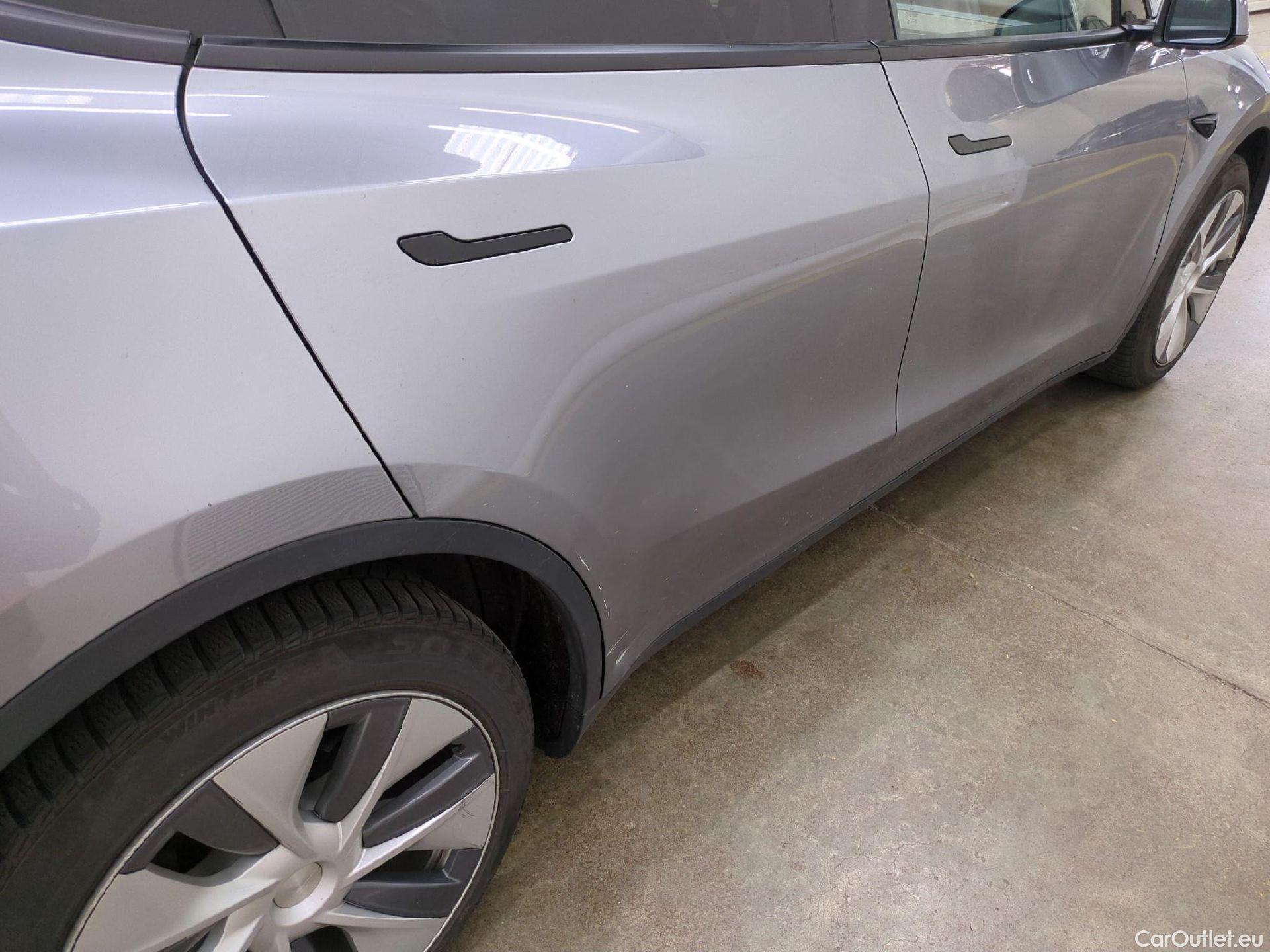 Tesla  Model Y TESLA  / 2020 / 5P / SUV Grande Autonomie Dual-Motor AWD #48