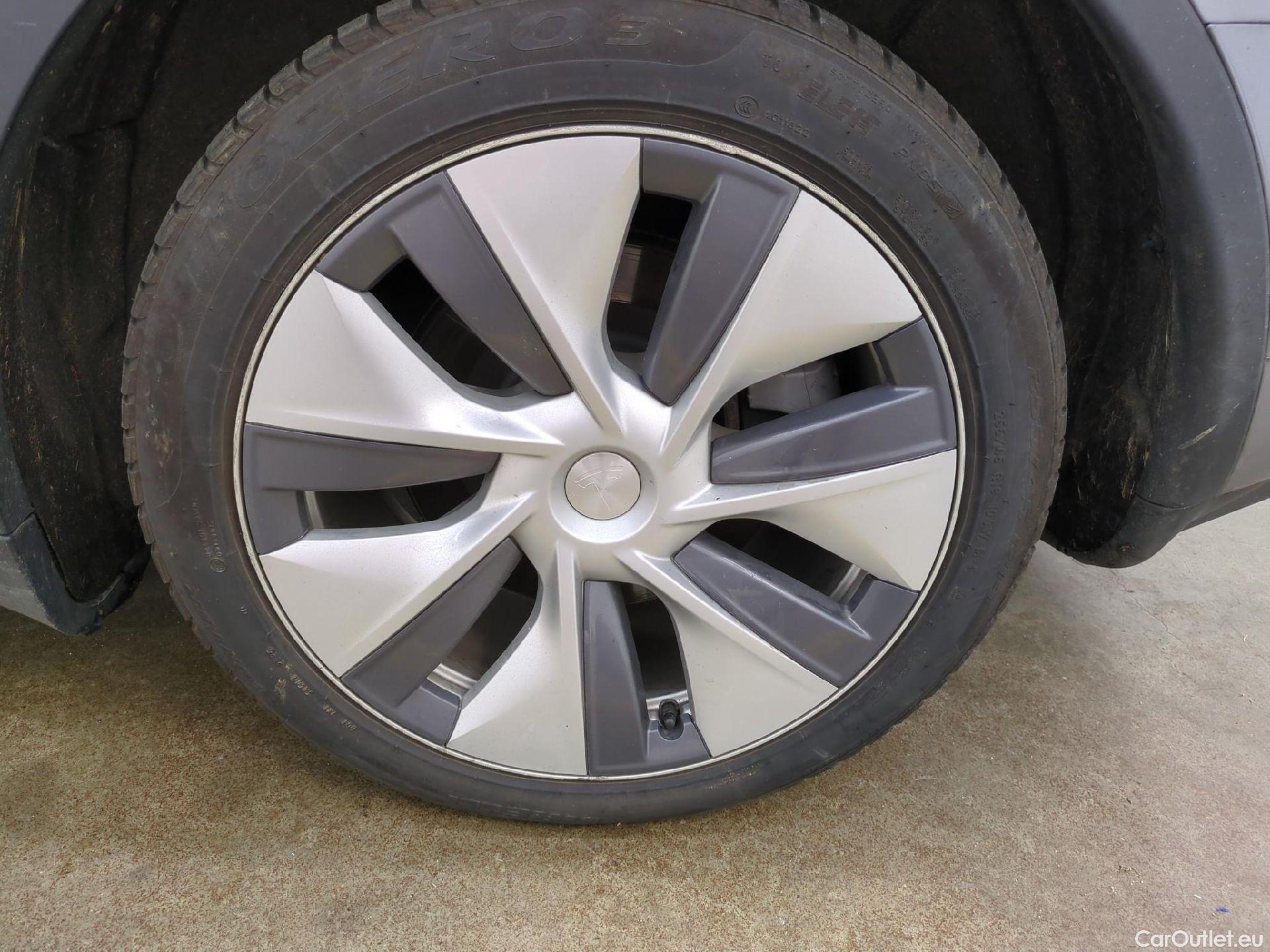  Tesla  Model Y TESLA  / 2020 / 5P / SUV Grande Autonomie Dual-Motor AWD #8