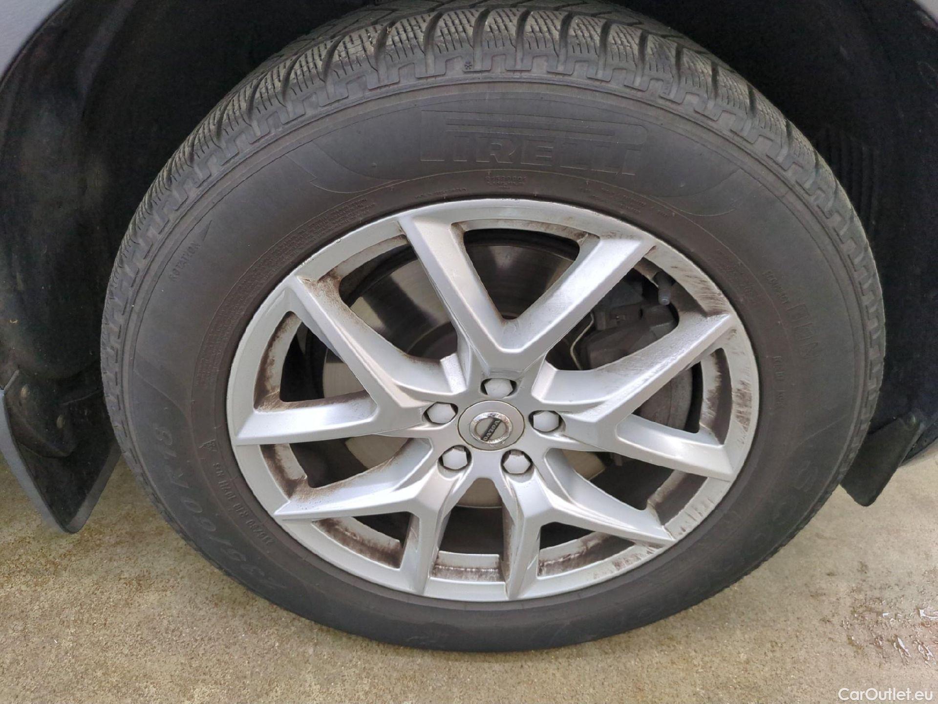  Volvo  XC60 VOLVO  5p SUV D4 AdBlue 190 Geartro Business Executive #1