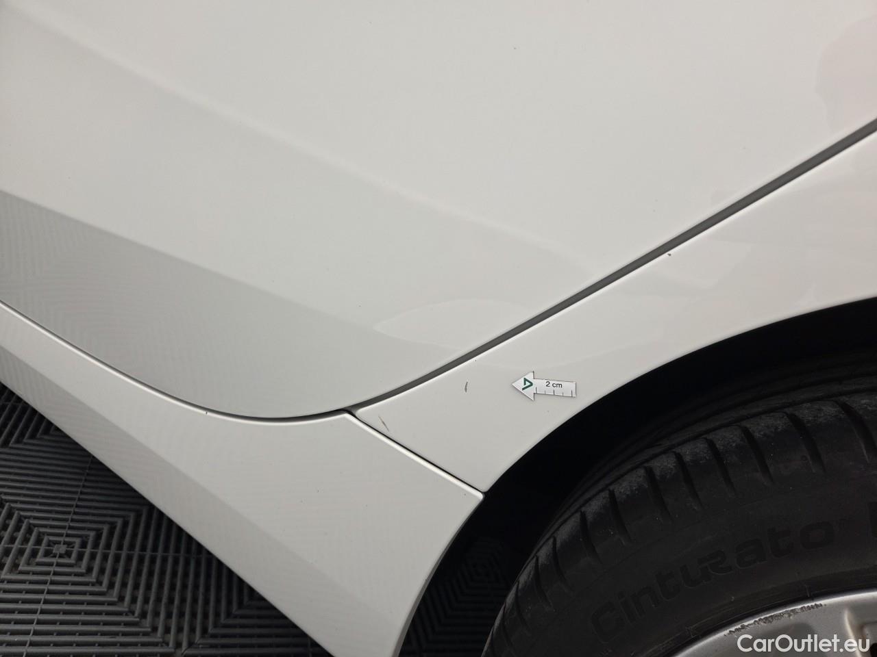  Bmw  Serie 2 2.0 218d Gran Coupe Advantage AT #17