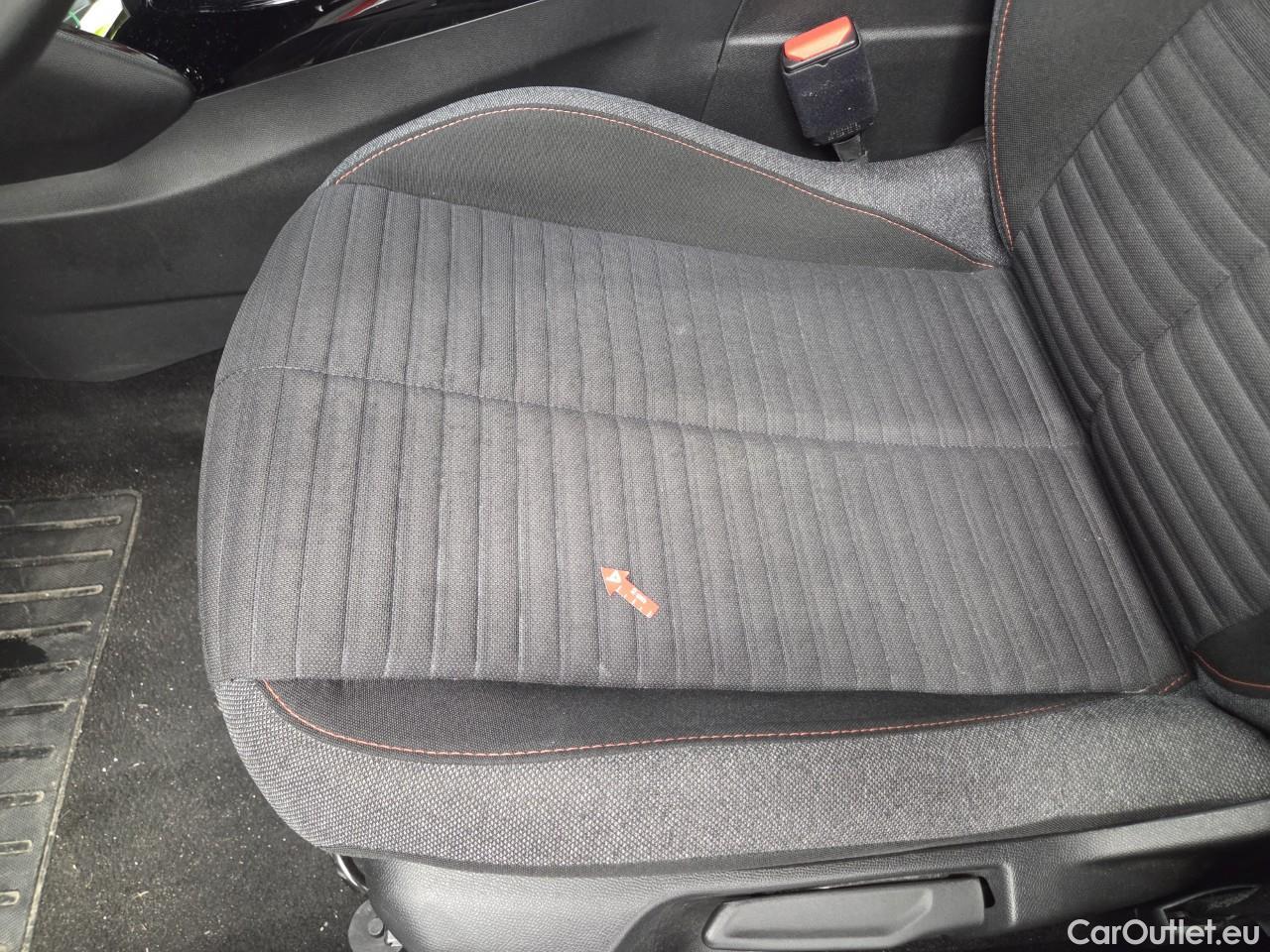  Peugeot  2008 1.2 PureTech 130CP Active Pack Auto STT #12
