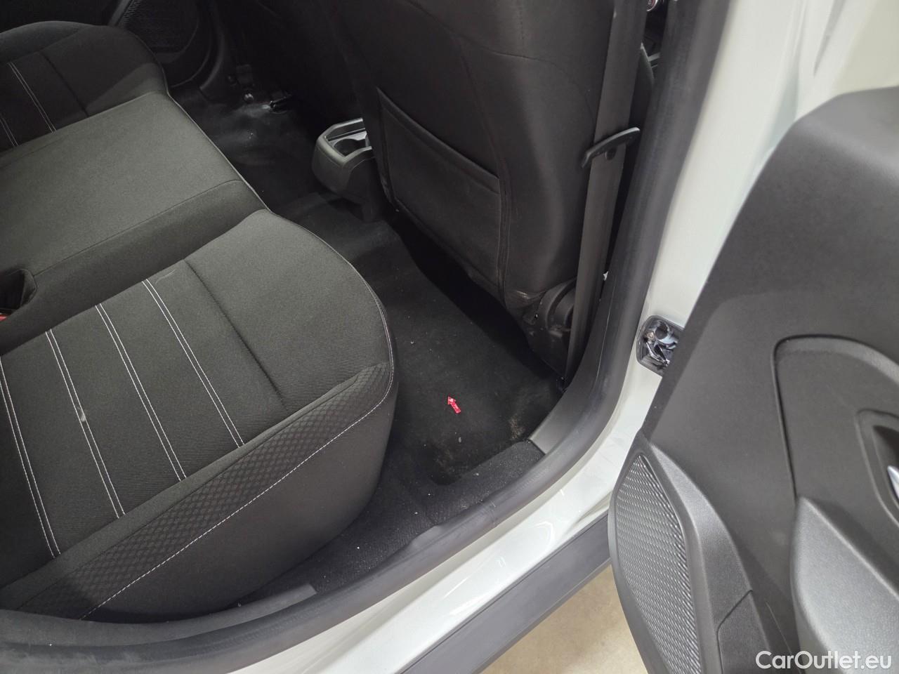  Dacia  Duster 1.5 Blue dCi 115CP Comfort 4WD #14