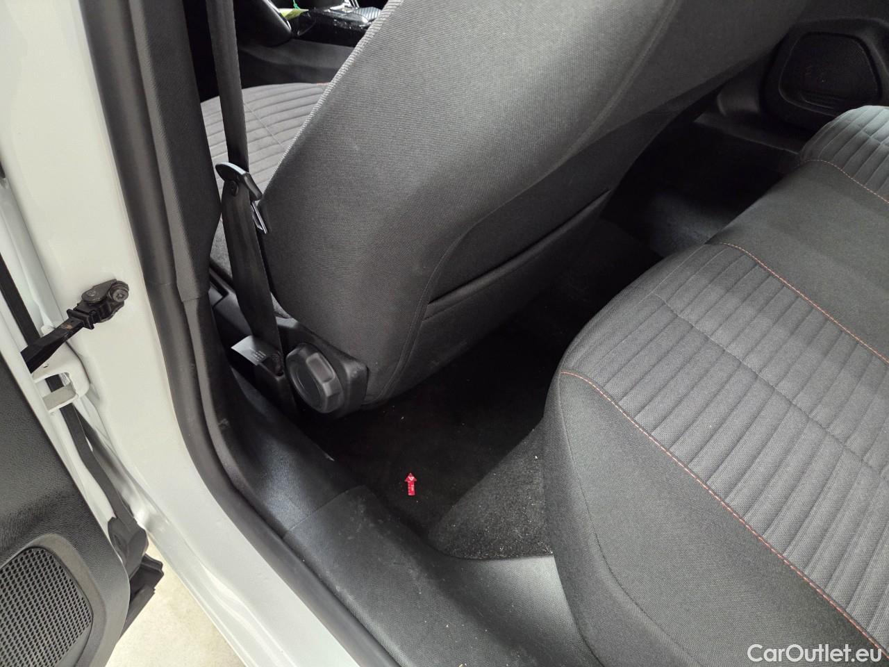  Peugeot  2008 1.2 PureTech 130CP Active Pack Auto STT #23