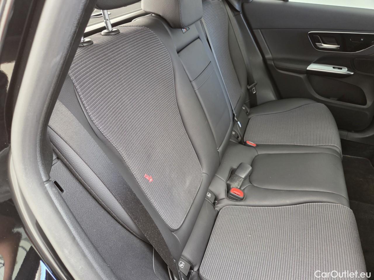  Mercedes  GLC  200 4MATIC #26