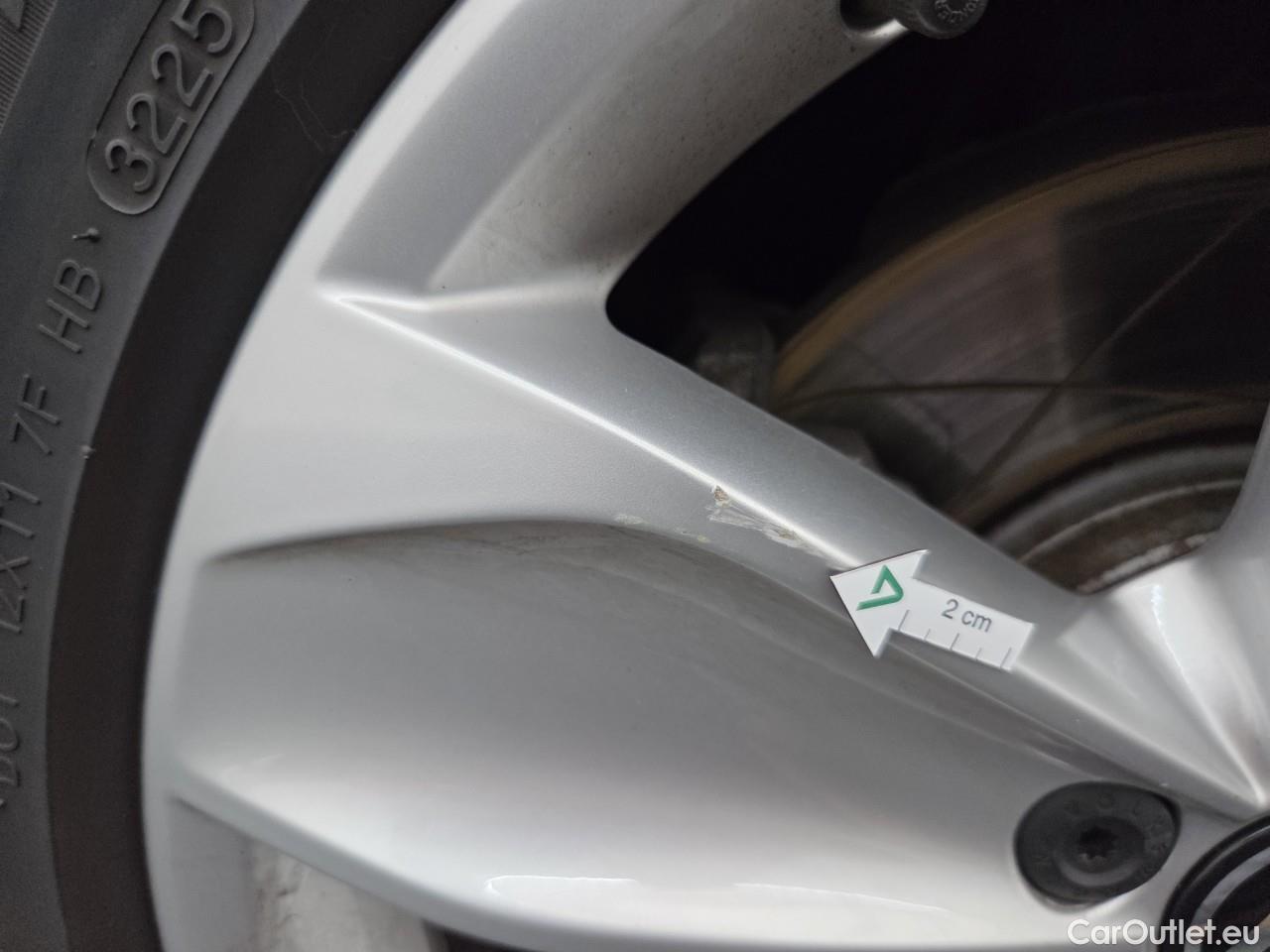  Volkswagen  Passat Highline 2.0 TDI DSG 150 CP #3