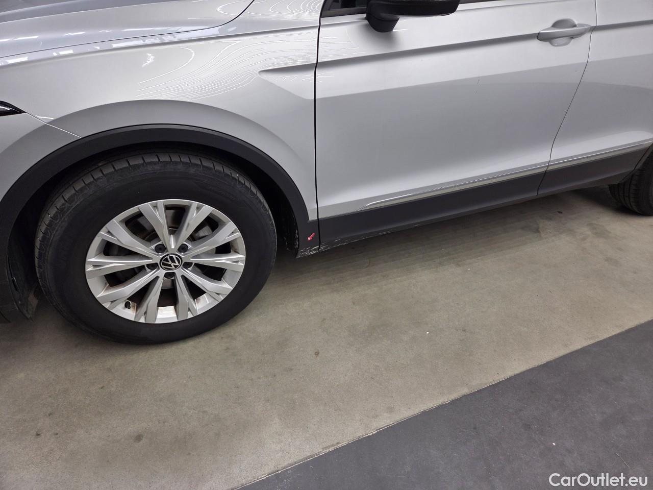  Volkswagen  Tiguan Life 2.0 TDI 150CP DSG #6