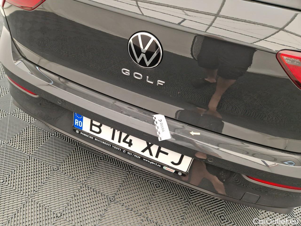  Volkswagen  Golf  Life 1.0 TSI #30