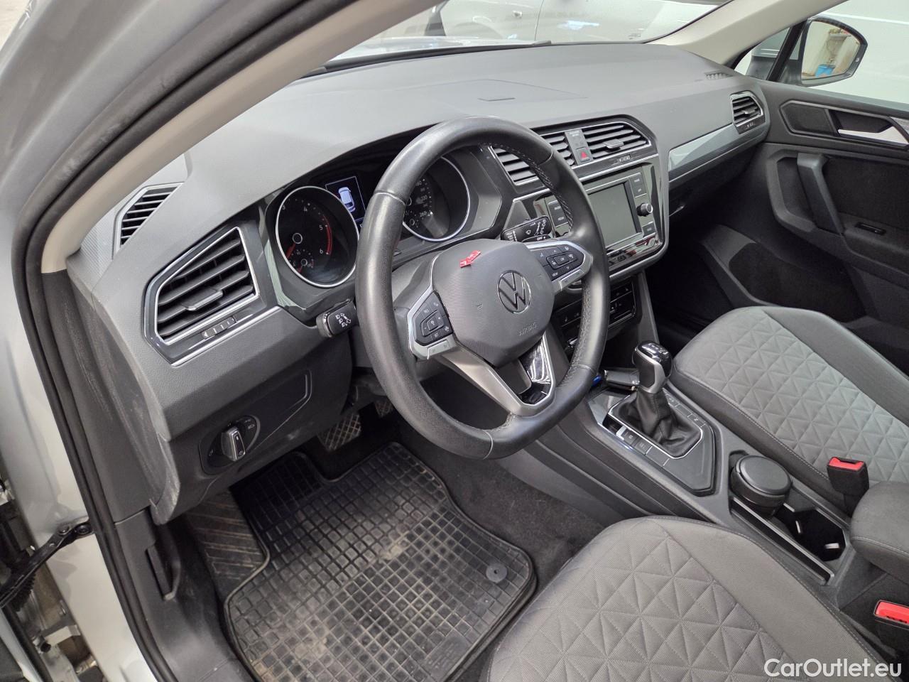  Volkswagen  Tiguan Life 2.0 TDI 150CP DSG #43