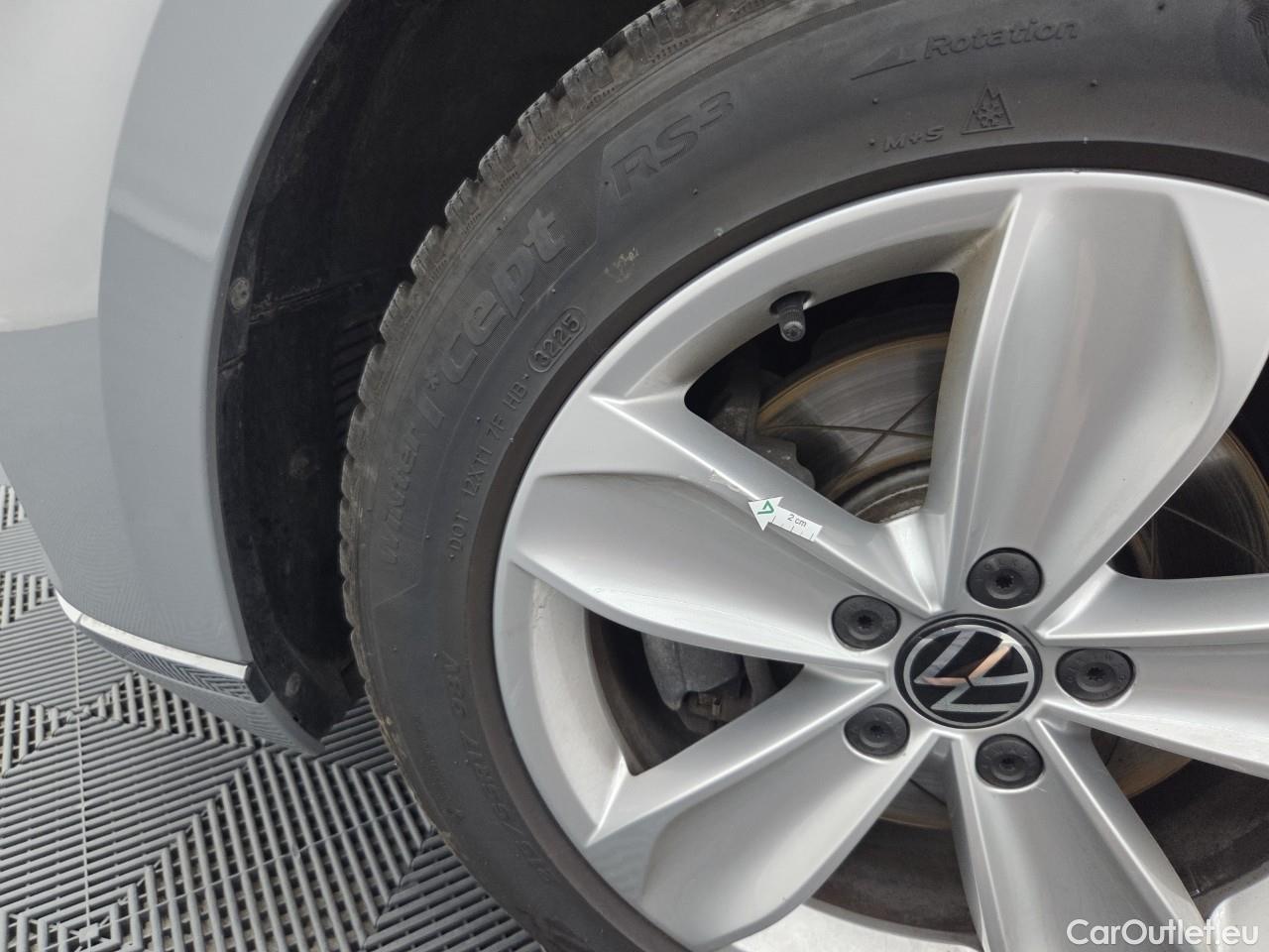  Volkswagen  Passat Highline 2.0 TDI DSG 150 CP #4