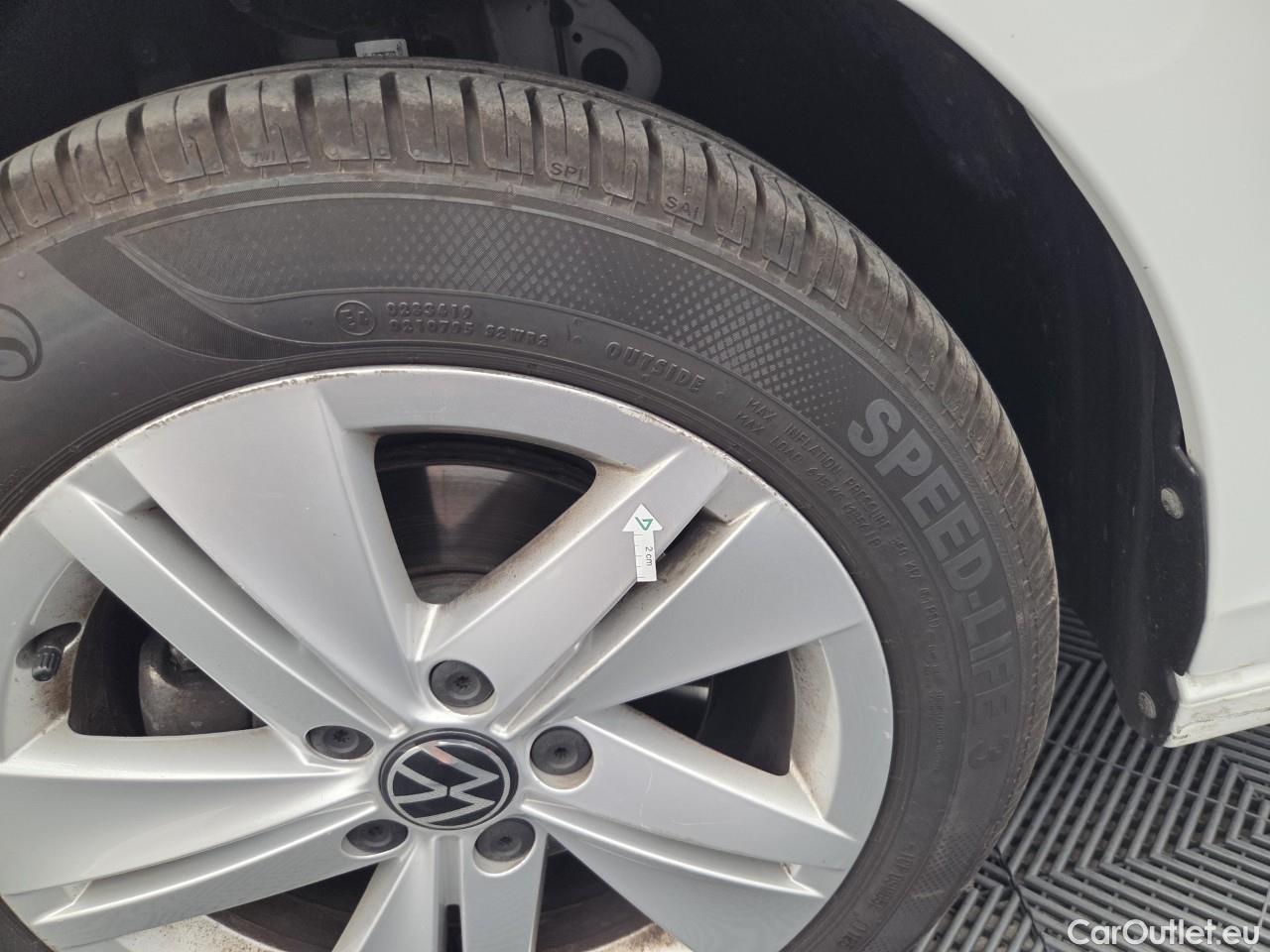  Volkswagen  Golf  Life 2.0 TDI #7