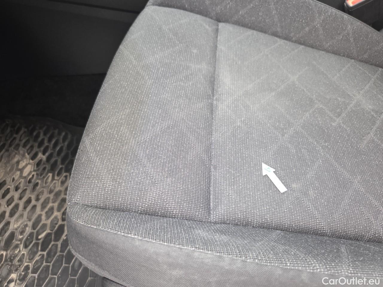  Volkswagen  Golf  Life 2.0 TDI #30