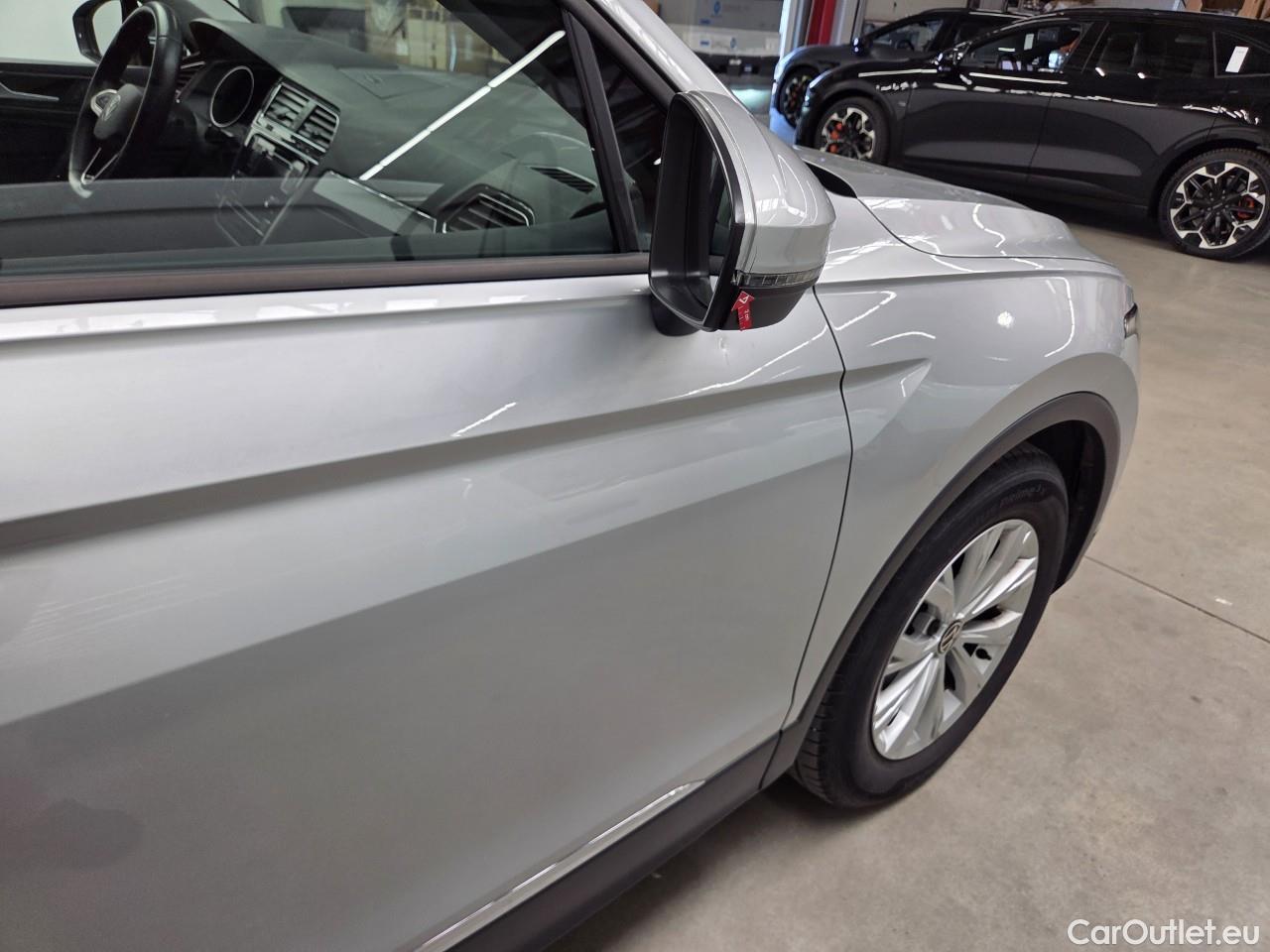  Volkswagen  Tiguan Life 2.0 TDI 150CP DSG #26