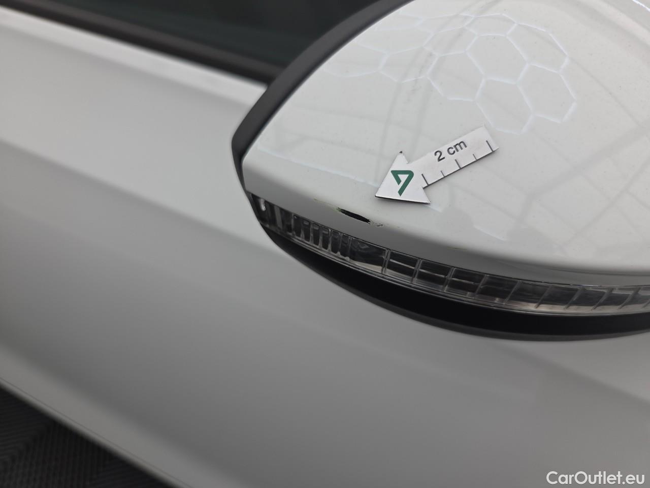  Volkswagen  Golf  Life 2.0 TDI #23
