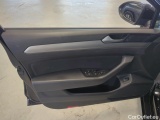  Volkswagen  Passat Volkswagen  Variant 1.5 TSI EVO 150 KM 6 biegów Essence 5d #28