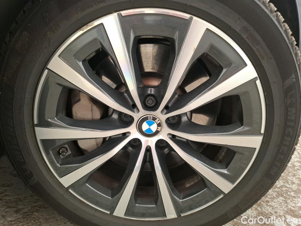  Bmw  Serie 3 BMW Série 3 Berline / 2018 / 4P / Berline 330e 292ch Business Design BVA8 Hybride #23