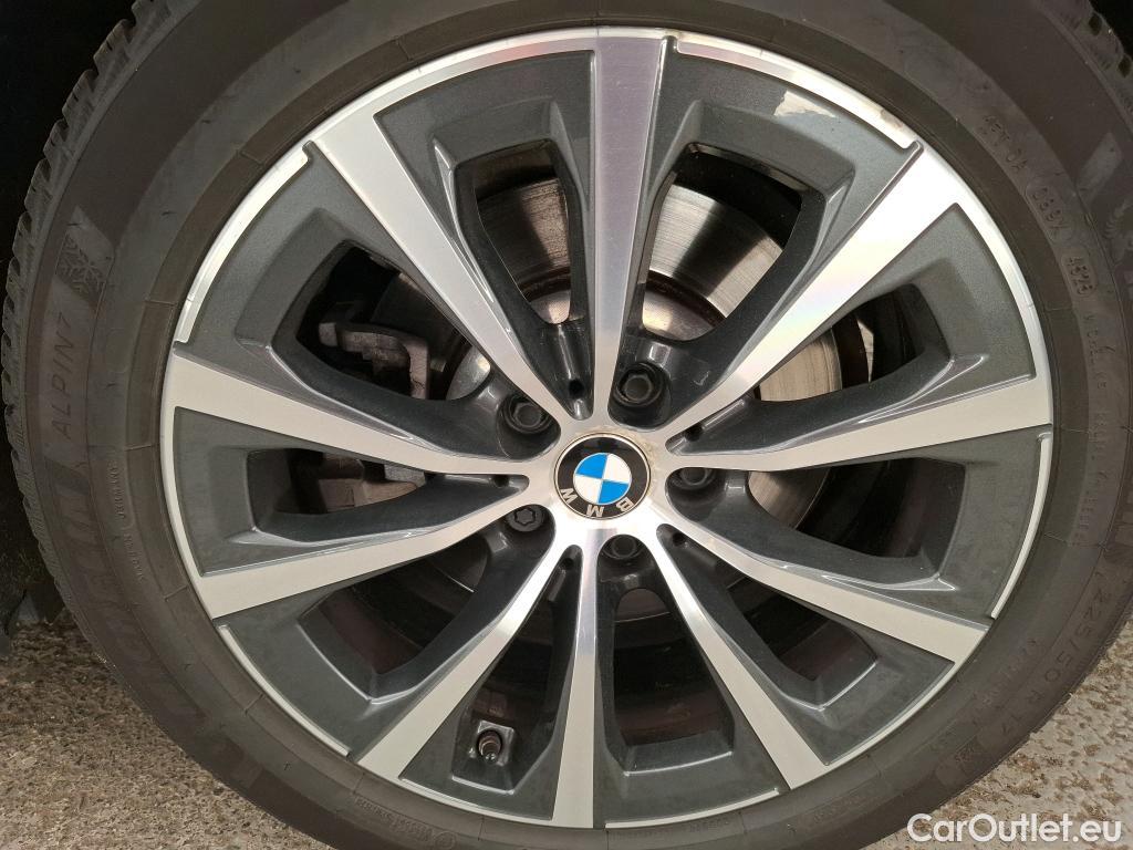  Bmw  Serie 3 BMW Série 3 Berline / 2018 / 4P / Berline 330e 292ch Business Design BVA8 Hybride #53