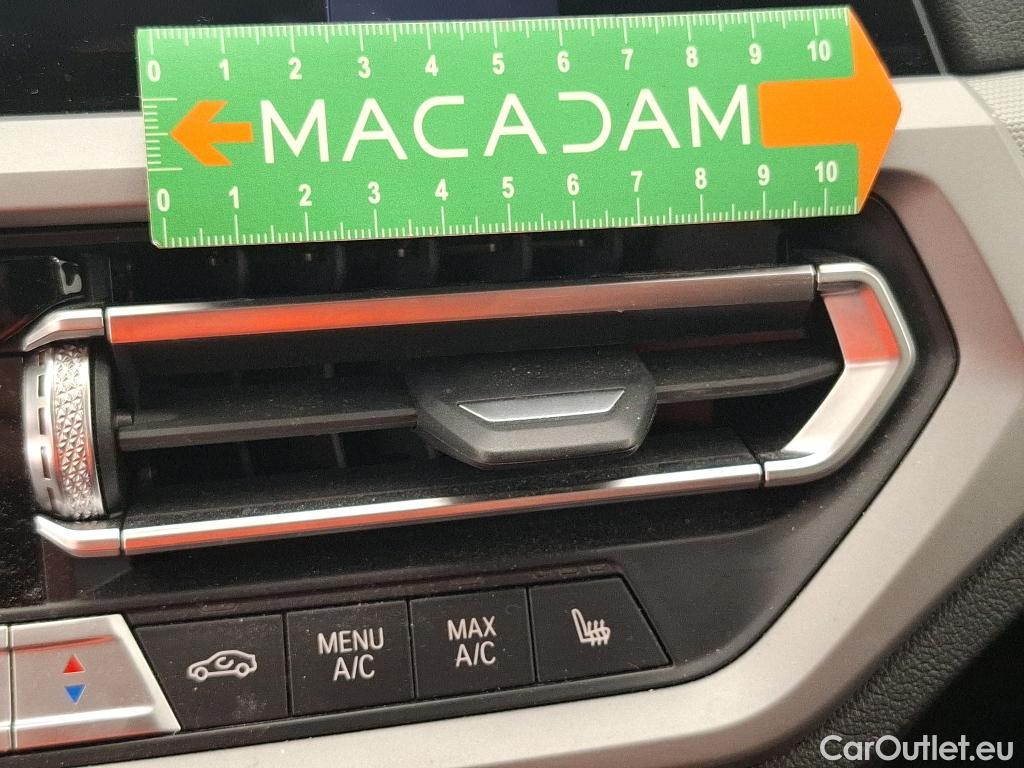  Bmw  Serie 3 BMW Série 3 Berline / 2018 / 4P / Berline 330e 292ch Business Design BVA8 Hybride #34