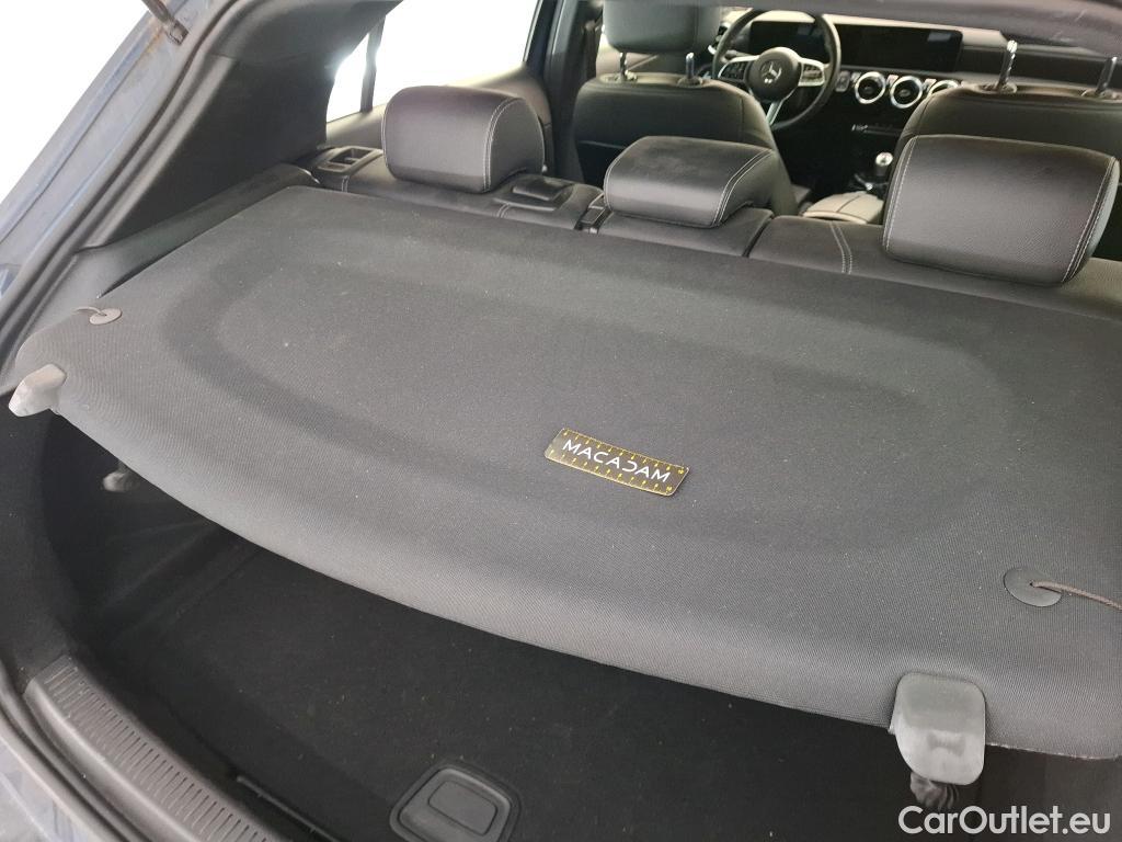  Mercedes  A-Klasse MERCEDES-BENZ Classe A Compact / 2018 / 5P / Berline A 180 d Business Line #1
