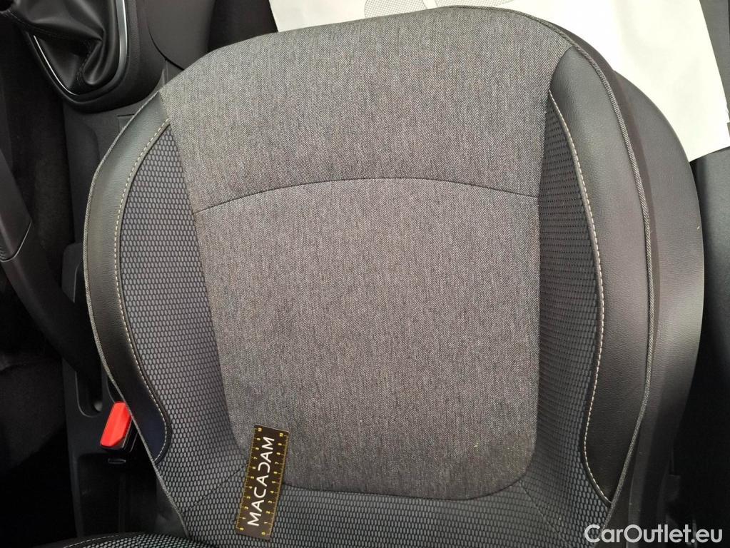  Renault  Captur  Intens 0.9 TCe 90CV BVM5 E6 #53