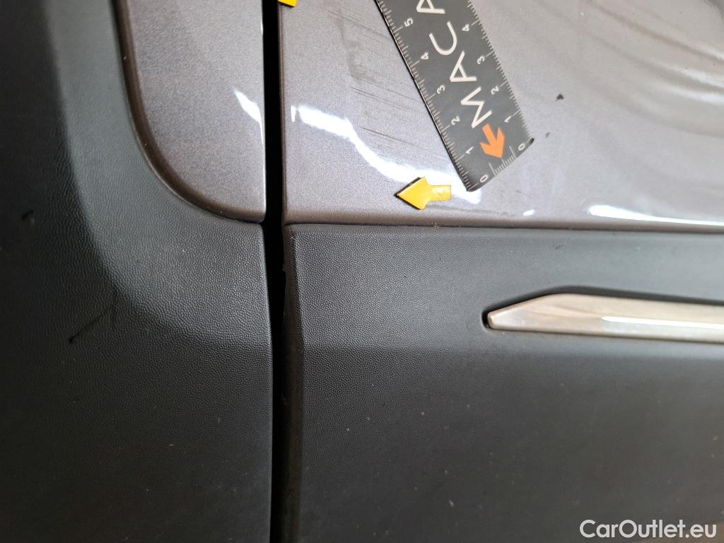  Renault  Captur  Intens 0.9 TCe 90CV BVM5 E6 #11