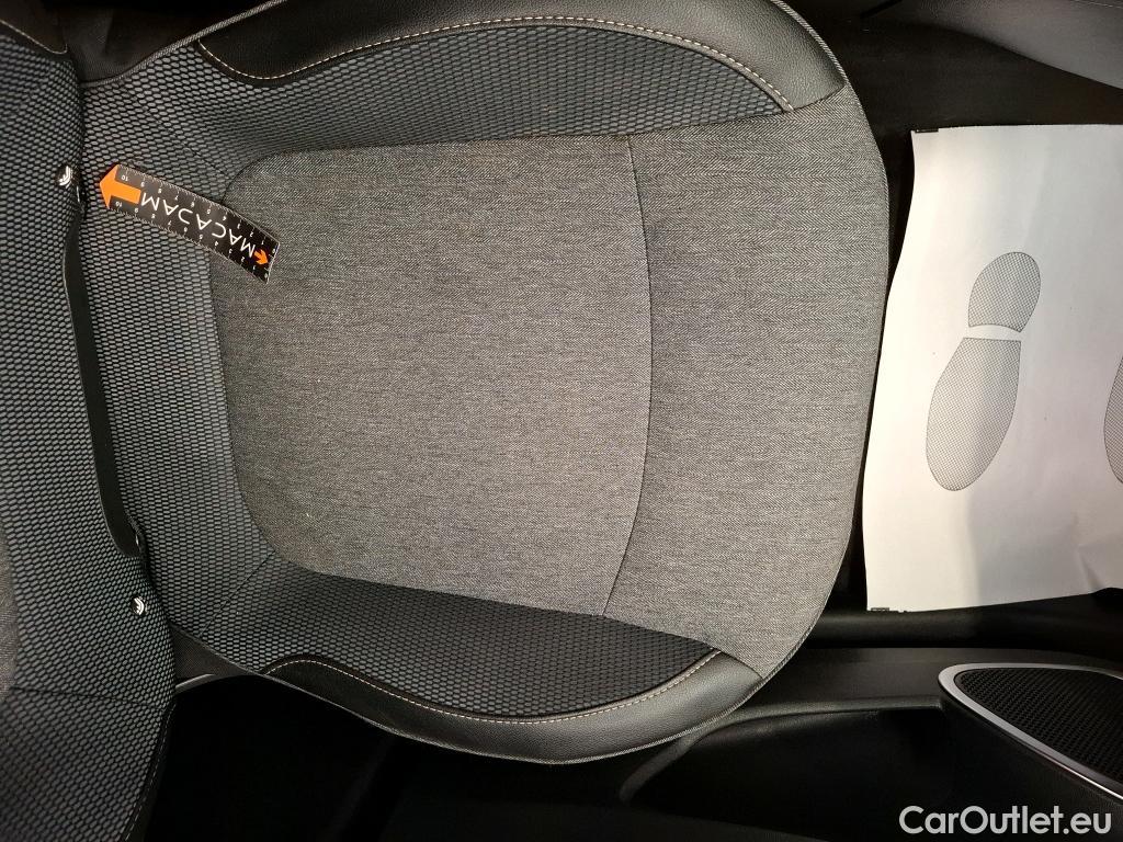  Renault  Captur  Intens 0.9 TCe 90CV BVM5 E6 #51