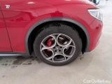  Alfa Romeo   STELVIO ALFA ROMEO / 2017 / 5P / SUV 2.2 TD 210 CV TI AT8 Q4 #48