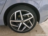  Volkswagen  Golf  VOLKSWAGEN / 2019 / 5P / BERLINA 2.0 TDI SCR 110KW LIFE DSG #19