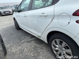  Peugeot  208 BLUEHDI 100 €6.C S&S PREMIUM #40
