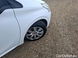  Peugeot  208 BLUEHDI 100 €6.C S&S PREMIUM #49