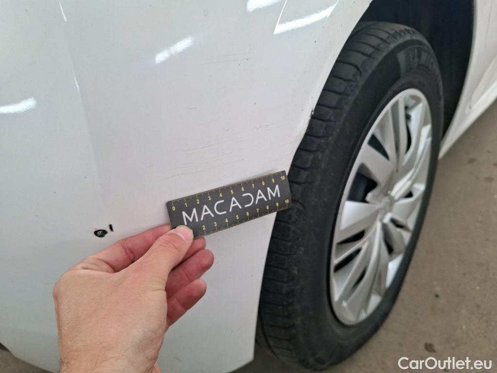  Peugeot  208  Premium 1.2 PureTech 75CV BVM5 E6d #30