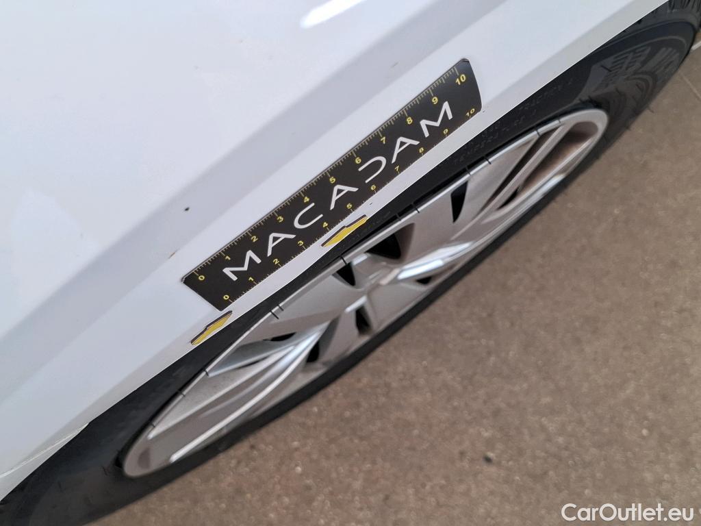  Peugeot  208  Premium 1.2 PureTech 75CV BVM5 E6d #52