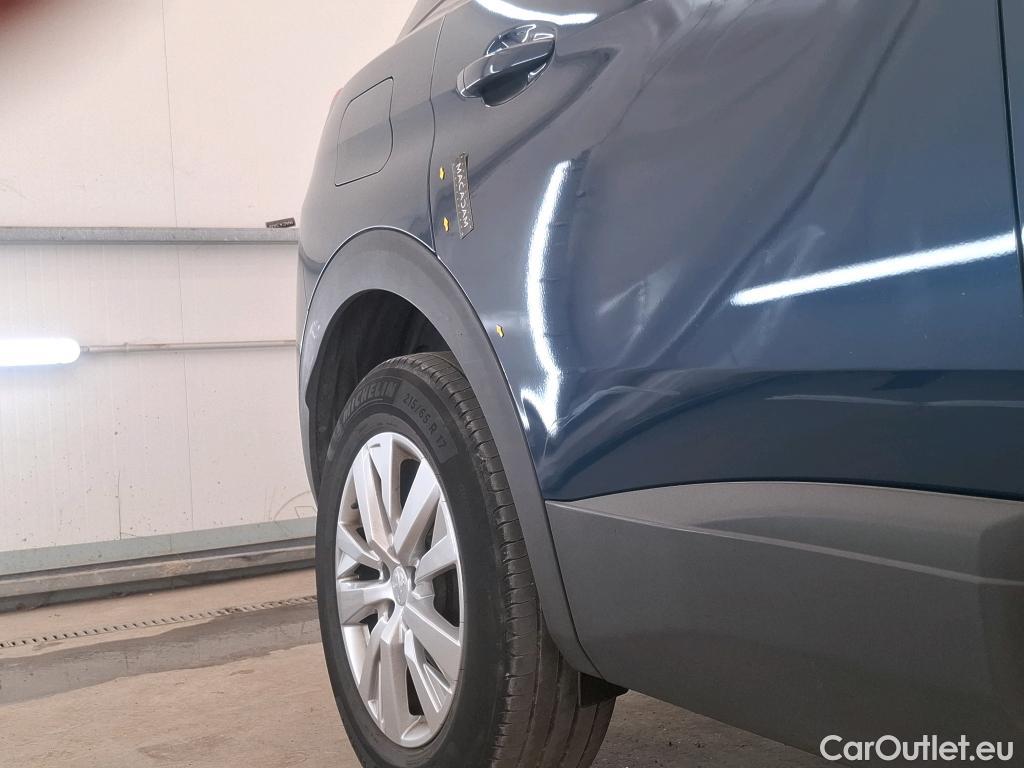  Peugeot  3008 PEUGEOT  / 2020 / 5P / SUV Hybrid 136 e-DCS6 Active Pack #8