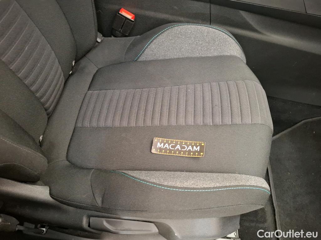  Peugeot  3008  II Active Pack 1.2 PureTech 130CV BVA8 E6d #24