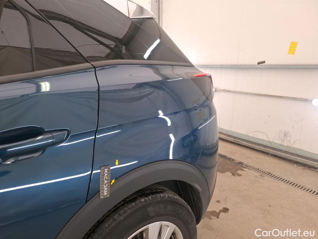  Peugeot  3008 PEUGEOT  / 2020 / 5P / SUV Hybrid 136 e-DCS6 Active Pack #1