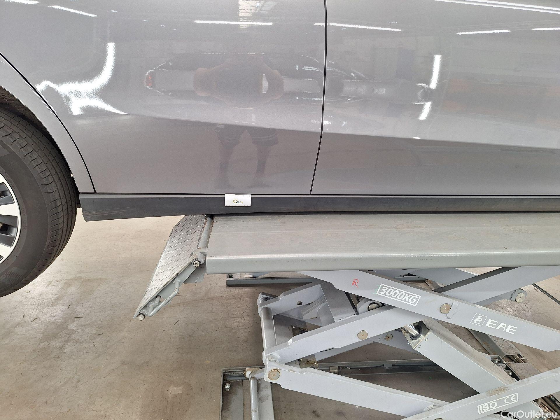  Mercedes  B-Klasse Mercedes, B-Class '18, Mercedes-Benz  B 180 Business Solution 5d #17